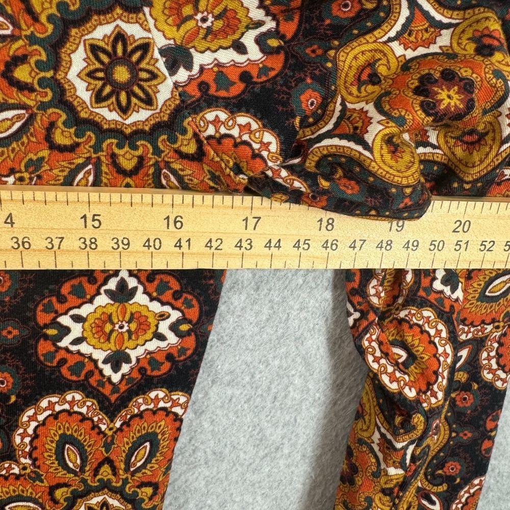 Cara Cara Piper Top Scarf Medallion Turtleneck Womens XS Paisley Orange Black EC - Picture 6 of 9